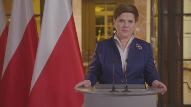 Orzeczenie Trybunału Konstytucyjnego z 3 grudnia zostało podjęte wbrew praktyce orzecznictwa - oświadczyła premier Beata Szydło w telewizyjnym wystąpieniu.
