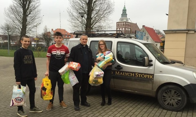 250 maluchom i ich mamom w całym kraju chce pomóc Fundacja Małych Stópek w Szczecinie. To druga edycja akcji Paczuszka dla Maluszka.