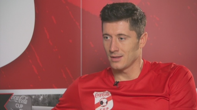 Za mną bardzo dobry rok, a co będzie dalej czas pokaże. Liczy się tylko ten sezon - mówi najlepszy polski piłkarz Robert Lewandowski.
