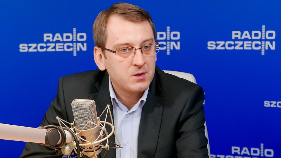 Zdaniem radnego, władze miasta powinny wcześniej poinformować, że na tym terenie nie powstanie publiczne miejsce do wypoczynku, z ławkami i fontannami. Fot. Jarosław Gaszyński [Radio Szczecin]