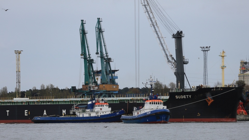 Masowiec Sudety zacumował w Świnoujściu. Fot. Sławomir Ryfczyński, www.iswinoujscie.pl
