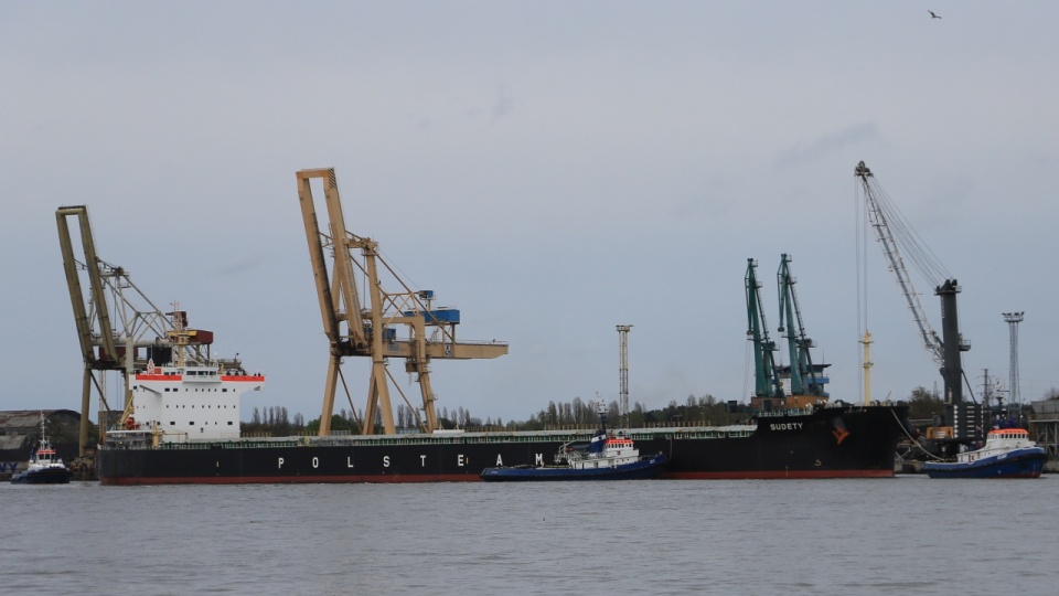 Masowiec Sudety zacumował w Świnoujściu. Fot. Sławomir Ryfczyński, www.iswinoujscie.pl