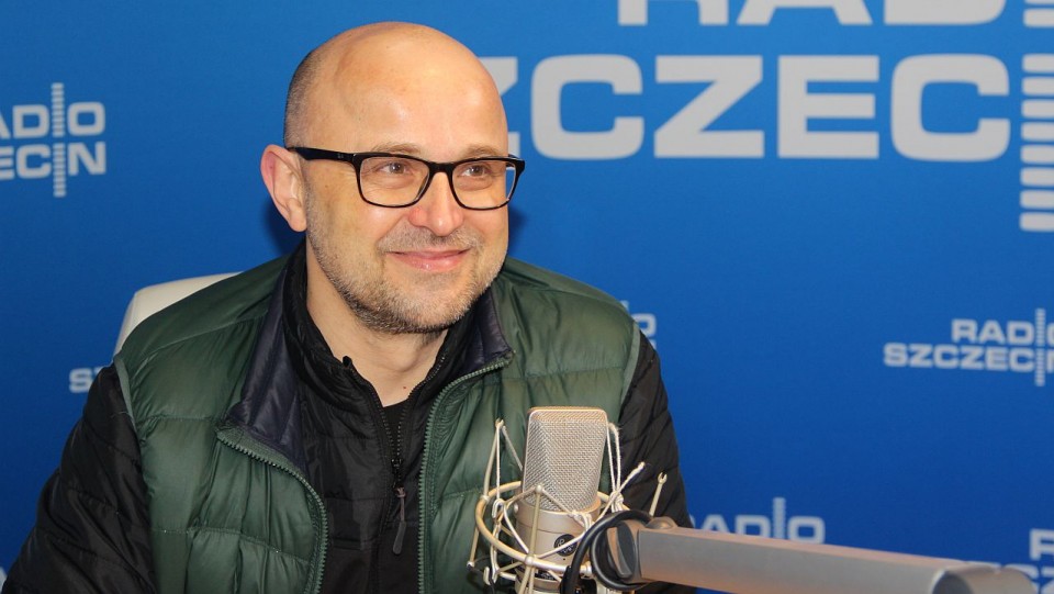 - W ten sposób muzeum chce ściągnąć jak najwięcej odwiedzających - tłumaczył współorganizator akcji, profesor Waldemar Wojciechowski z Akademii Sztuki. Fot. Piotr Kołodziejski [Radio Szczecin]