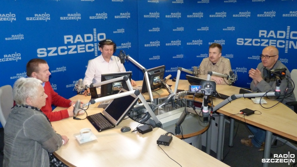 Niedzielna "Kawiarenka polityczna" Radia Szczecin. Fot. Michał Król [Radio Szczecin]