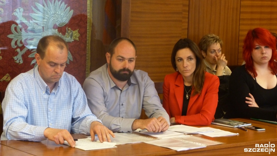 Michał Kudawski z Ośrodka Rehabilitacji Dzikich Zwierząt i Fundacji "Dzika Ostoja" postulował w czwartek, że jego kontrkandydata wyłoniono z pominięciem procedur. Fot. Wojciech Zagaj [Radio Szczecin]