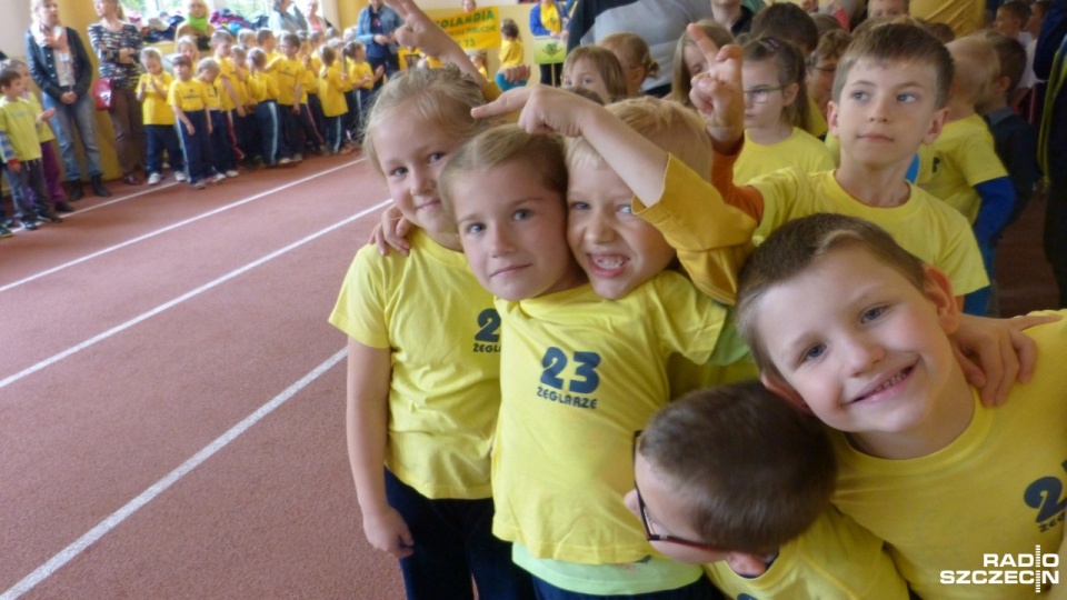 Ponad 600 szczecińskich przedszkolaków Dzień Dziecka spędza na sportowo. Fot. Paulina Sawicka [Radio Szczecin]