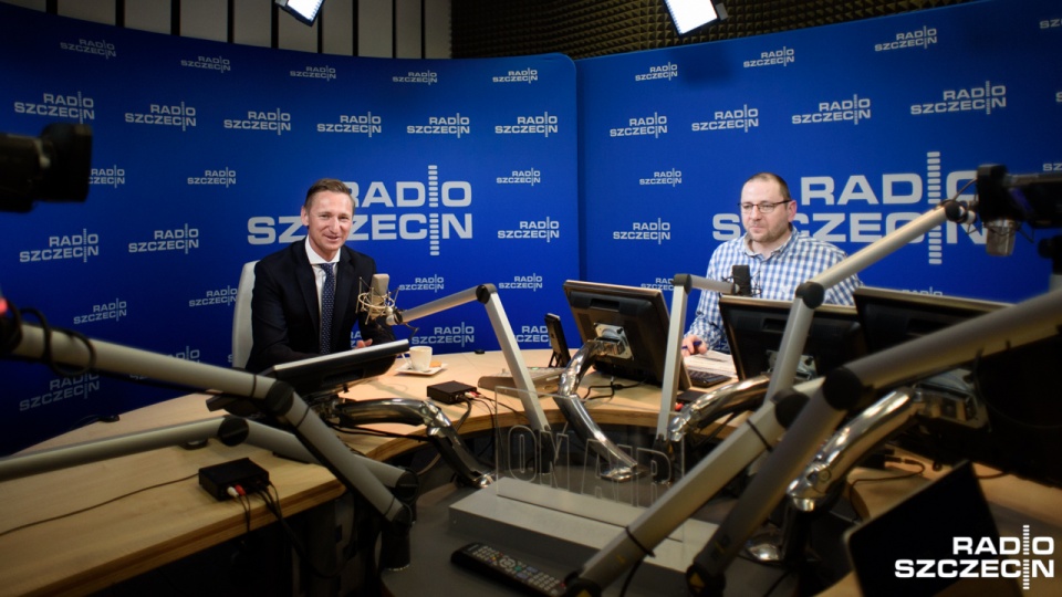 Olgierd Geblewicz był gościem audycji "Rozmowy pod krawatem". Fot. Konrad Nowak [Radio Szczecin]