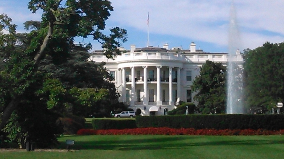Zbyt łatwy dostęp do broni jest przyczyną takich przestępstw - mówi Barack Obama. Fot. Maria Walas