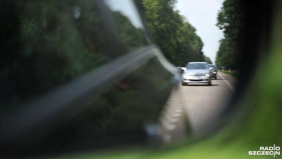W wakacje na polskich drogach zacznie działać Odcinkowy Pomiar Prędkości. Mogą posypać się kary. Fot. Łukasz Szełemej [Radio Szczecin/Archiwum]