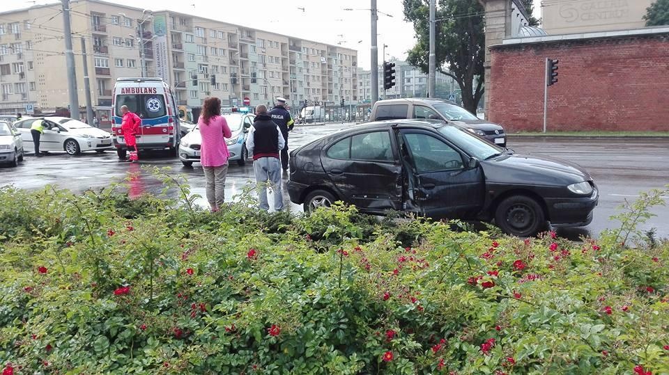 W poniedziałek rano zderzyły się tam cztery samochody. Fot. Beata Mospinek
