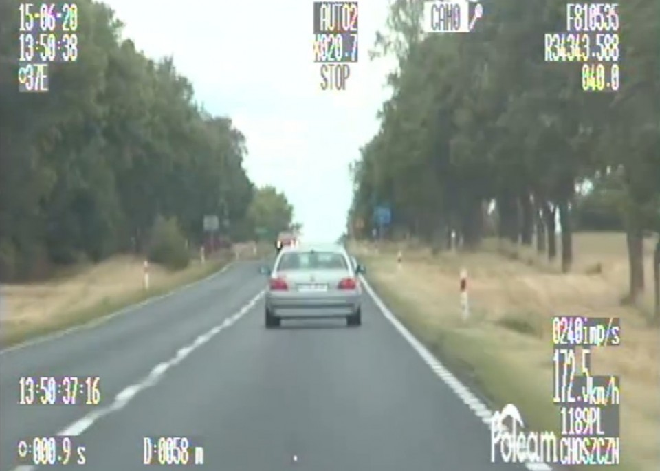 172 kilometry na godzinę pędził drogą nr 10 kierowca osobowego BMW. Mat. KPP w Choszcznie