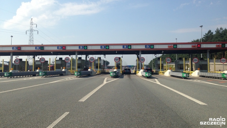 Podniesienie szlabanów na bramkach będzie możliwe, kiedy zwiększy się natężenie ruchu na autostradach lub wymagały będą tego względy bezpieczeństwa. Fot. Piotr Sawiński [Radio Szczecin]
