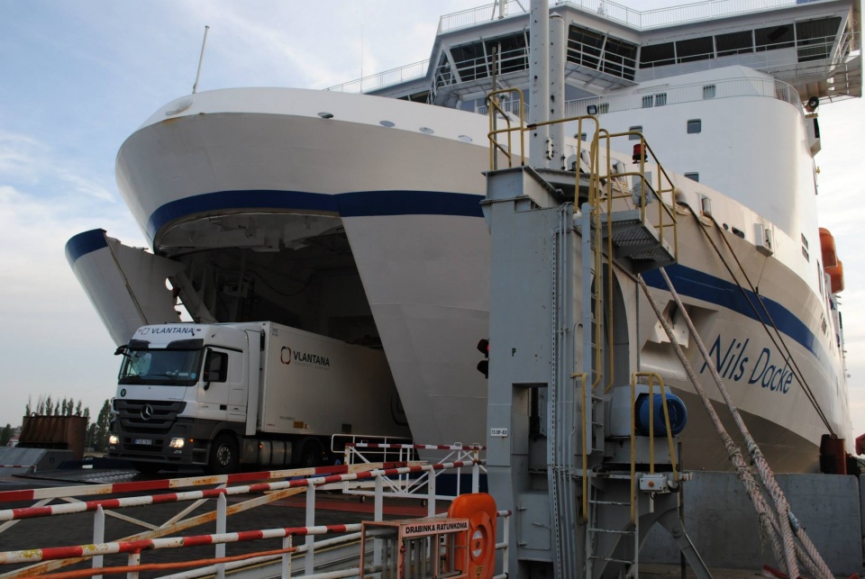 Prom "Nils Dacke" należący do do niemieckiego armatora TT-Line. Fot. Piotr Sikora [Radio Szczecin]