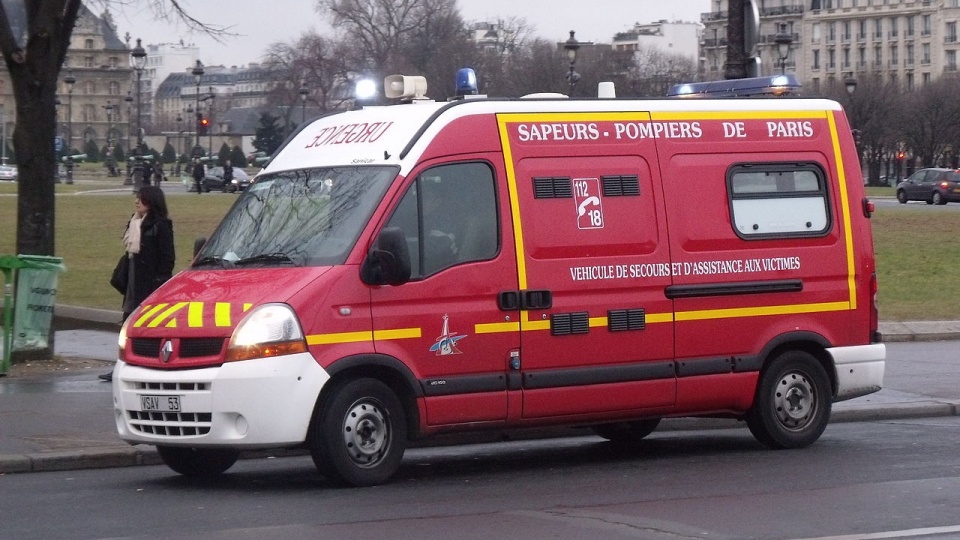 Francuski ambulans. Fot. www.wikipedia.org / Arnaud Lambert