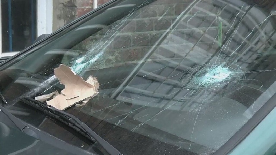 Paczka eksplodowała w rękach pracownika poczty - podają ogólnopolskie media. Fot. TVN24/x-news