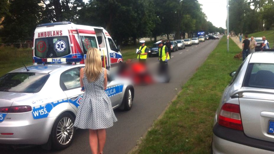 Do wypadku doszło ok. godz. 16 na ulicy Łubinowej, w pobliżu pętli autobusowej na Osiedlu Słonecznym. Fot. Bartosz Bis