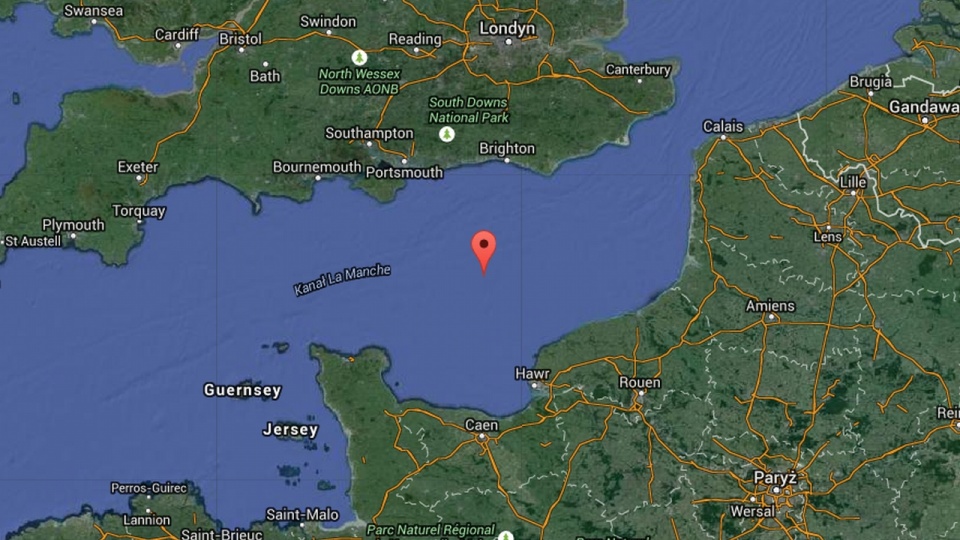 Szturm nielegalnych imigrantów na terminal w tunelu pod kanałem La Manche. Fot. Źródło: www.google.pl/maps