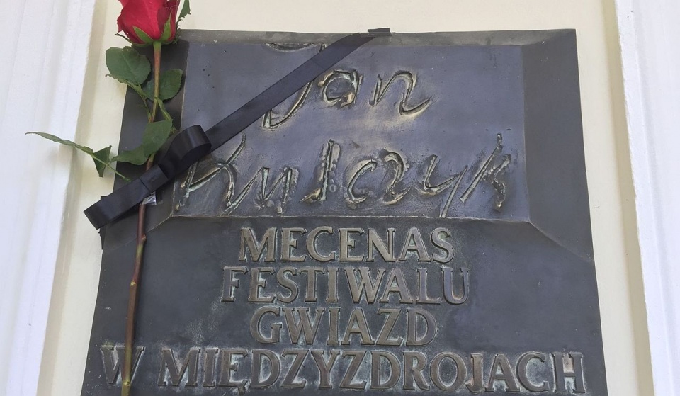Jan Kulczyk regularnie plasował się na liście najbogatszych Polaków. Był m.in. głównym sponsorem pierwszych dziesięciu edycji Wakacyjnego Festiwalu Gwiazd w Międzyzdrojach. Fot. Sławomir Orlik [Radio Szczecin/Archiwum]