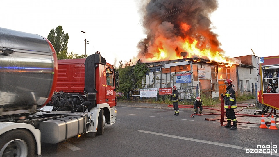 Pożar wybuchł w czwartek ok. godz. 20. Fot. Piotr Sawiński [Radio Szczecin]