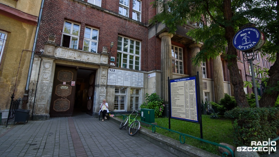 Na opis rentgena stopy pacjentka czeka pięć dni. Tak jest w NZON Radiologia w przy Starzyńskiego w Szczecinie. Fot. Konrad Nowak [Radio Szczecin]