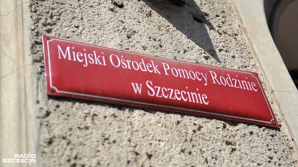 Lawinowo rośnie lMiejski Ośrodek Pomocy Rodzinie. Fot. Łukasz Szełemej [Radio Szczecin]
