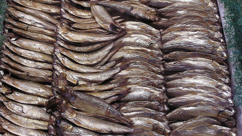 Rosja mówi "nie" polskim szprotkom w puszkach - znalazły się one na liście zakazanych produktów - podaje Reuters, powołując się na agencję ITAR-TASS. Fot. de.wikipedia.org/Joachim Müllerchen