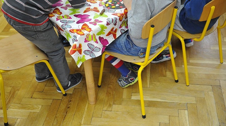 Dzieci z Klinisk i innych wsi położonych pomiędzy Goleniowem a Szczecinem doczekają się wreszcie własnego przedszkola. Fot. Łukasz Szełemej [Radio Szczecin]