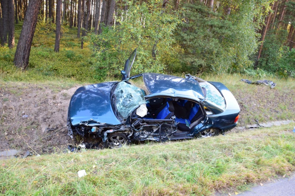 Dwie osoby zostały ranne po czołowym zderzeniu TIR-a z samochodem osobowym w Świnoujściu. Fot. Andrzej Ryfczyński. iswinoujscie.pl