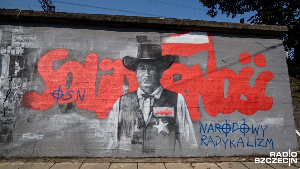 Odsłonięty niespełna dwa tygodnie temu mural, już drugi raz został zniszczony. Fot. Konrad Nowak [Radio Szczecin]