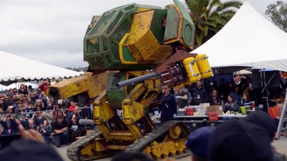 Szykuje się wielka bitwa wielkich robotów Źródło: YouTube