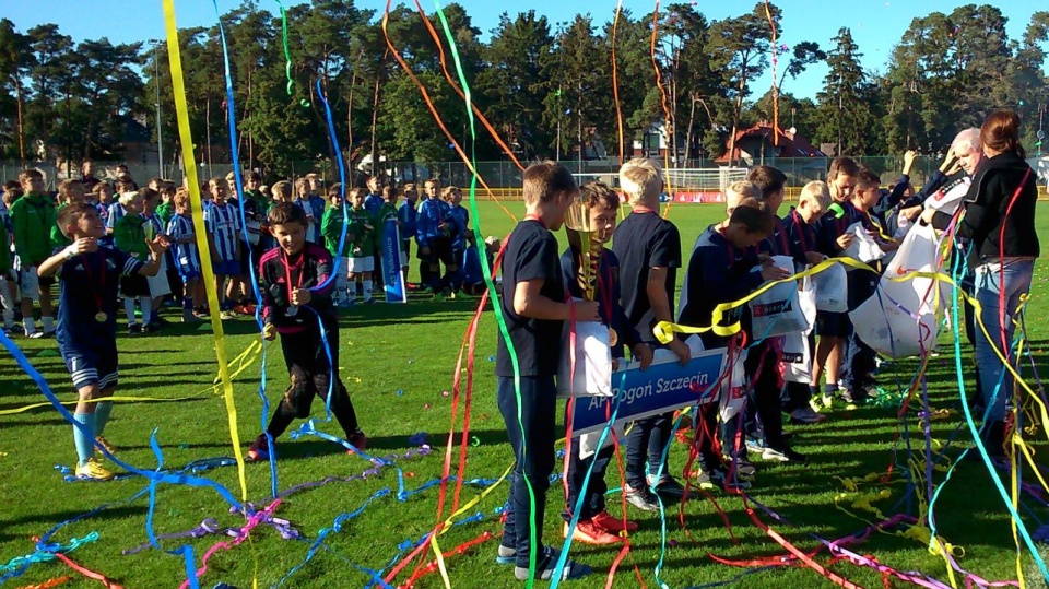 Młodzi piłkarze Pogoni Szczecin wygrali w Niechorzu 3. Ogólnopolski Turniej Football Cup Niechorze 2015. Fot. Archiwum prywatne