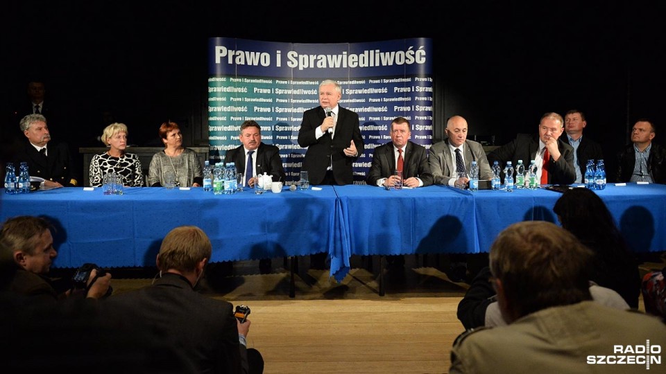 Polska ziemia trafi do polskich rolników - zapewnił na spotkaniu w Stargardzie Jarosław Kaczyński. Fot. Łukasz Szełemej [Radio Szczecin]
