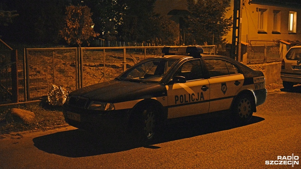 Na miejscu pracuje policja oraz prokurator. Fot. Piotr Sawiński [Radio Szczecin]