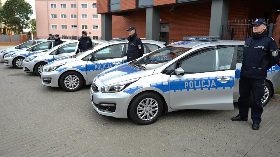 Sześć nowych stargardzkich radiowozów kosztowało 350 tysięcy złotych. Fot. Łukasz Szełemej [Radio Szczecin]