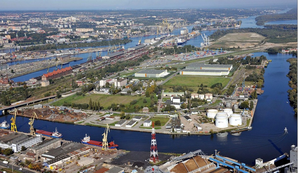 Szczecin będzie miał kolejne centrum logistyczne. W porcie, w rejonie ulicy Hryniewieckiego powstaną duże hale przeznaczone dla firm produkcyjnych i transportowych. Fot. Zarząd Morskich Portów Szczecina i Świnoujścia.