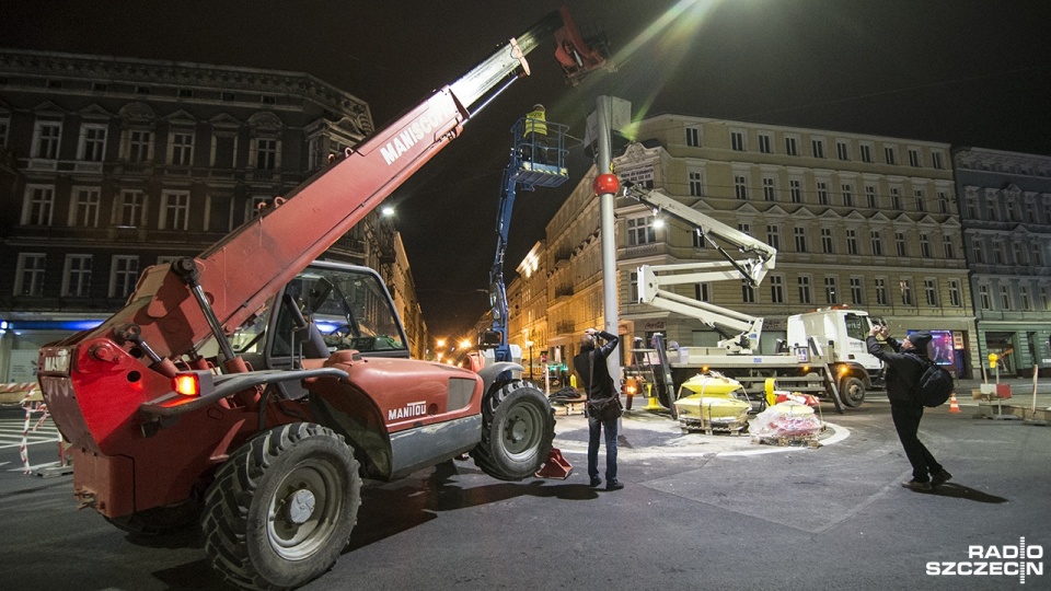 Montaż Frygi na Placu Zamenhofa. Fot. Piotr Sawiński [Radio Szczecin]