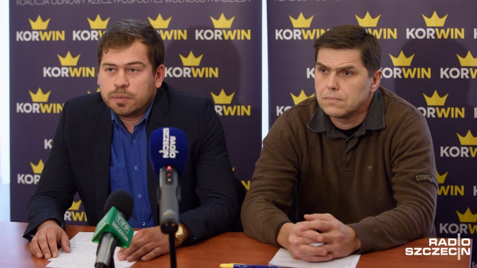 Zachodniopomorskie jest zaściankiem, a przedsiębiorcy są zniechęcani do inwestowania w regionie - przekonują kandydaci partii KORWiN do Sejmu. Fot. Konrad Nowak [Radio Szczecin]