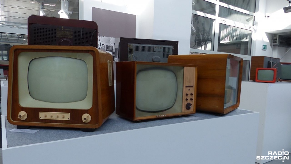 "Po obu stronach kabla. Polska radiofonia i telewizja. Technika i życie codzienne" w szczecińskim Muzeum Techniki i Komunikacji. Fot. Wojciech Zagaj [Radio Szczecin]