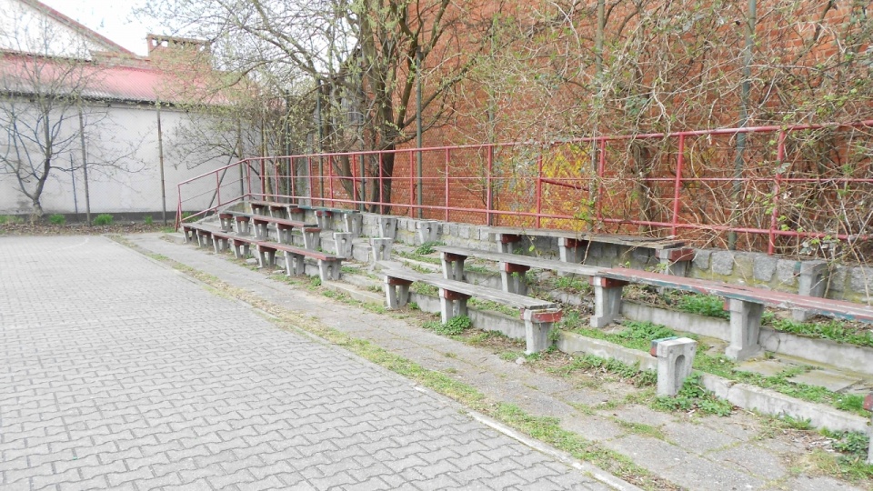 Boisko przed remontem. Fot. Mat. Zakładu Usług Komunalnych w Szczecinie.