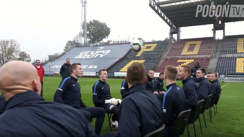 W zeszły piątek Portowcy na treningu rozpoczęli Ekstraklasa Bin Challenge. Fot. youtube.com