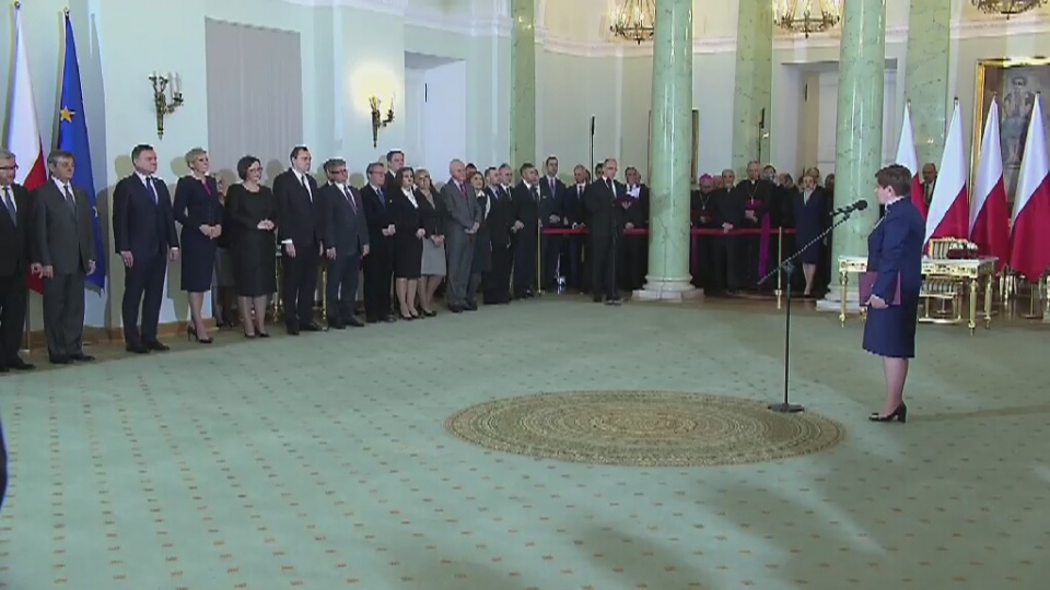 Rząd Beaty Szydło został zaprzysiężony w Pałacu Prezydenckim. Fot. TVN24/x-news