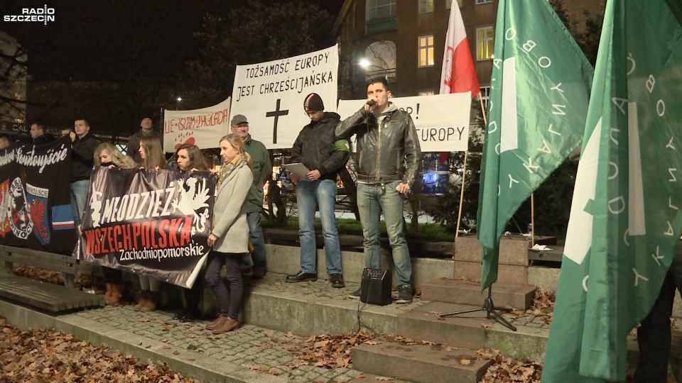 Pikieta na pl. Lotników w Szczecinie. Fot. Piotr Rakowski [Radio Szczecin]