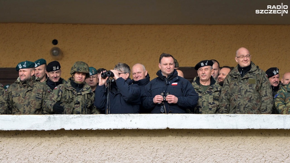 Prezydent Andrzej Duda podczas wizyty w Drawsku na manewrach Common Challenge 15. Fot. Łukasz Szełemej [Radio Szczecin]