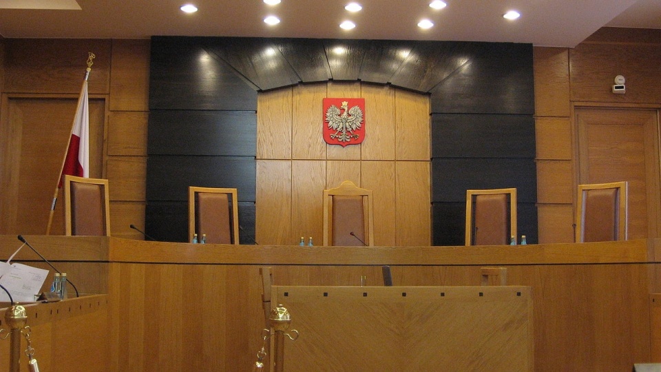 Sala rozpraw Trybunału Konstytucyjnego. Fot. www.wikipedia.org / Joanna Karnat