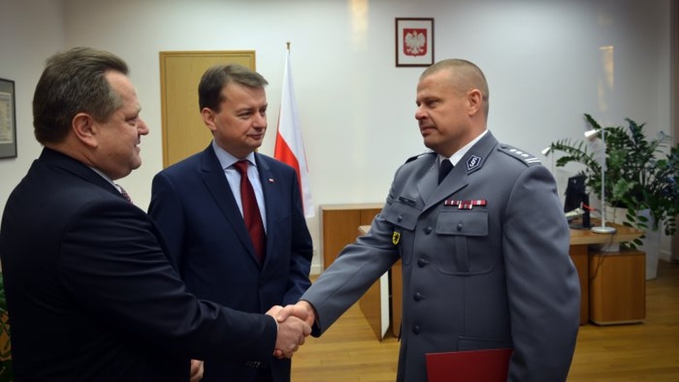 Zbigniew Maj ma 44 lata, z policją jest związany od 19 lat. Fot. www.msw.gov.pl
