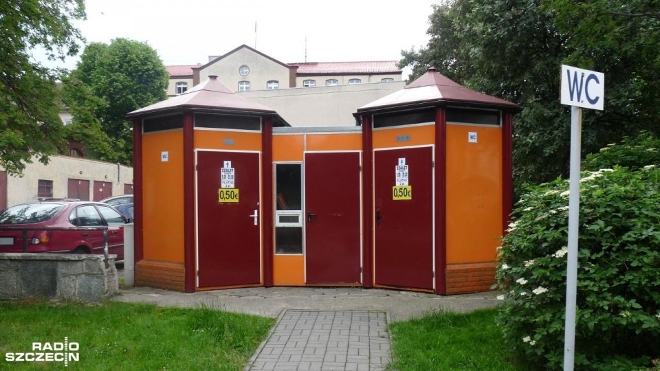 Od przyszłego roku wszystkie toalety publiczne w Kołobrzegu będą bezpłatne. Fot. Przemysław Polanin [Radio Szczecin]
