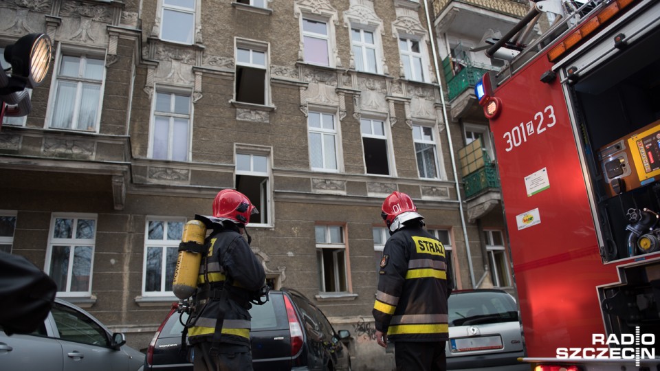 Na miejscu są cztery zastępy straży pożarnej. Fot. Konrad Nowak [Radio Szczecin]