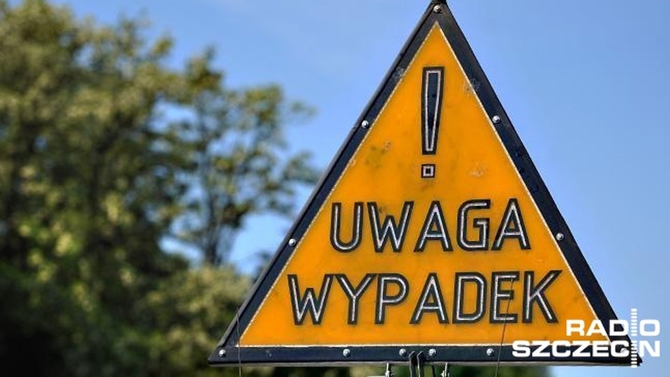 Utrudnienia na S6. Trzy kilometry od Nowogardu czołowo zderzyły się dwa samochody. Fot. Łukasz Szełemej [Radio Szczecin/Archiwum]