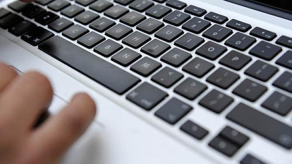 Dzieci poniżej 16. roku życia nie będą mogły korzystać z Facebooka, Twittera i Snapchata.