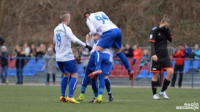 Olimpia Szczecin - GOSiRKi Piaseczno 4:0. Fot. Łukasz Szełemej [Radio Szczecin] Walka o utrzymanie nadal trwa. Efektowne zwycięstwo Olimpii [ZDJĘCIA]